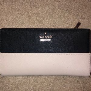 Kate spade wallet barely used